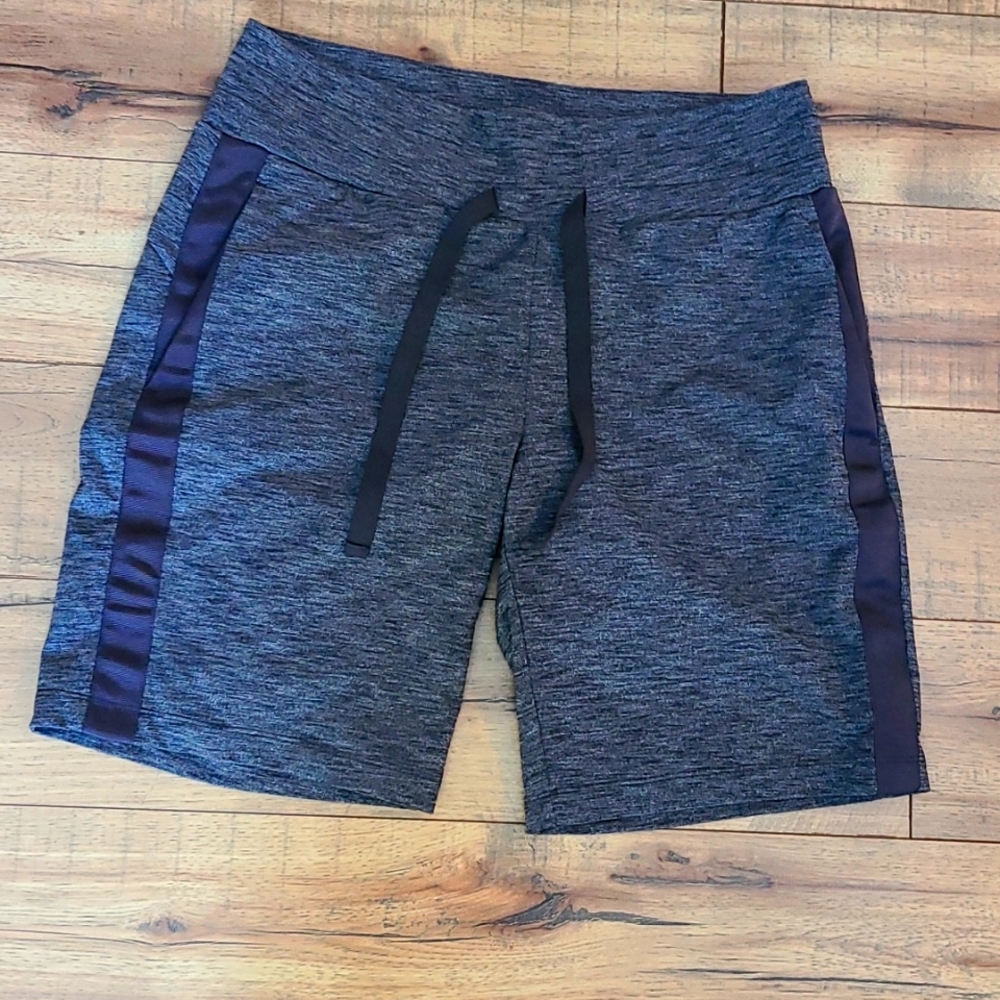 Women's Athleta Tuxedo Shorts